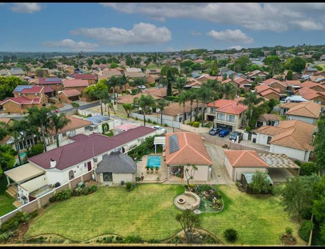 4 BEDROOM HOUSE FOR SALE IN AMBERFIELD GLEN